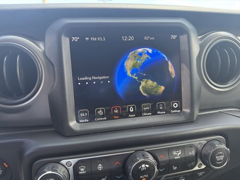 Used 2022 Jeep Wrangler Unlimited Sport AWD/4WD image 22