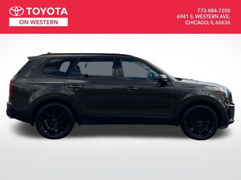 Used 2022 Kia Telluride EX w/ EX Premium Package image 8