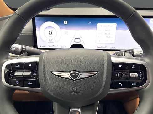 Used 2025 Genesis GV80 2.5T Prestige AWD/4WD image 17