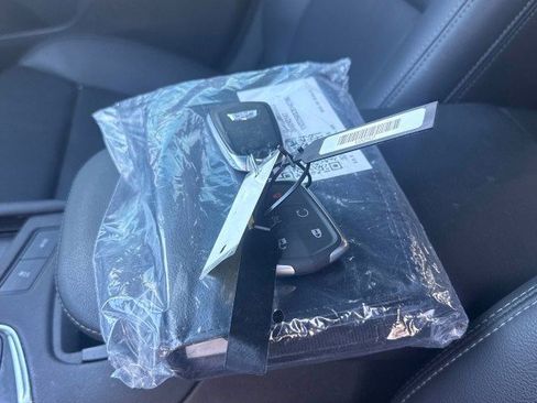 Certified 2024 Cadillac XT6 Luxury image 9