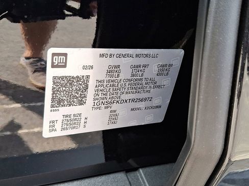 New 2026 Chevrolet Suburban Premier image 20