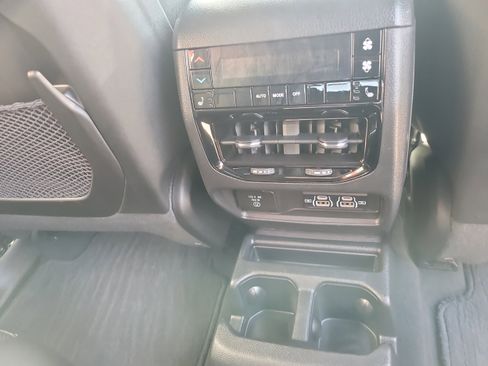 Used 2024 Jeep Grand Cherokee L Overland w/ Trailer Tow Package image 17