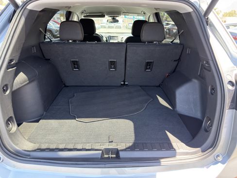 Used 2024 Chevrolet Equinox LT AWD/4WD image 15