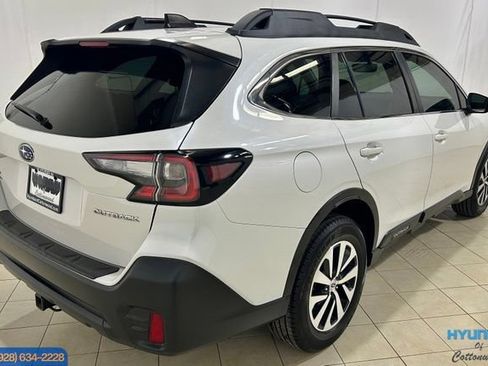 Used 2020 Subaru Outback Premium w/ Popular Package #1 AWD/4WD image 5