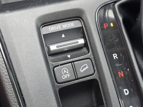 Used 2024 Honda CR-V EX image 7