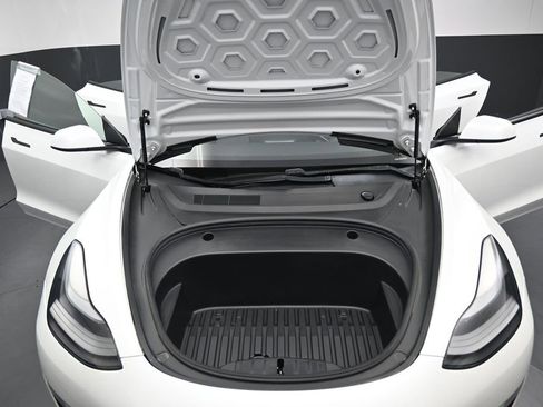 Used 2021 Tesla Model 3 Long Range image 38