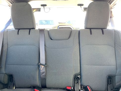 Used 2025 Jeep Wrangler Sport S AWD/4WD image 37