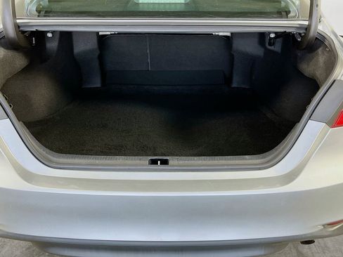 Used 2022 Toyota Camry LE FWD image 10
