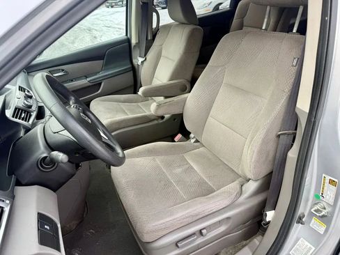 Used 2014 Honda Odyssey LX image 11