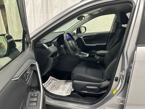 Used 2025 Toyota RAV4 LE image 10