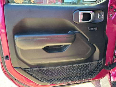 Used 2021 Jeep Wrangler Unlimited Rubicon 4xe w/ Steel Bumper Group image 17