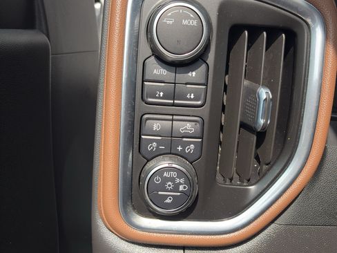 Used 2022 Chevrolet Silverado 1500 High Country w/ LPO, Dark Essentials Package AWD/4WD image 29