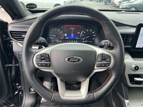 Used 2022 Ford Explorer Timberline image 11