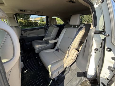 Used 2019 Honda Odyssey EX-L image 11