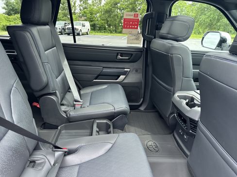 New 2026 Toyota Sequoia Platinum AWD/4WD image 31
