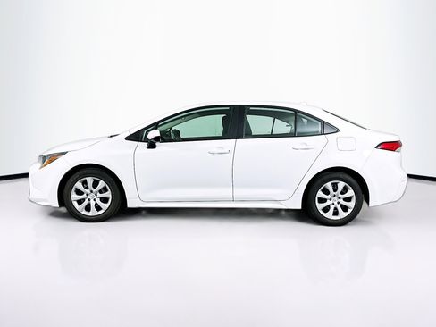 Used 2024 Toyota Corolla LE image 4