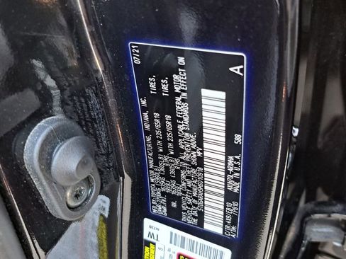 Used 2021 Toyota Highlander XLE image 29