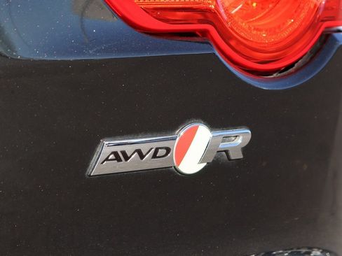 Used 2017 Jaguar F-TYPE R image 9