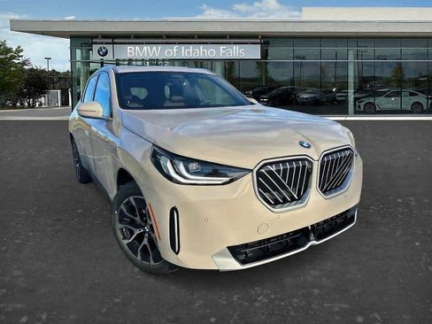 Used 2026 BMW X3 xDrive30i w/ Premium Package AWD/4WD image 8
