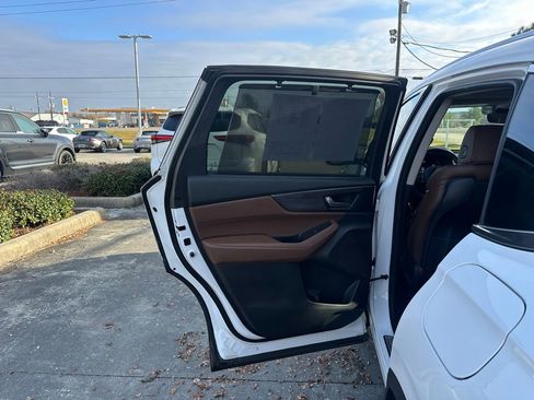 Used 2023 Acura MDX SH-AWD w/ Advance Package image 20