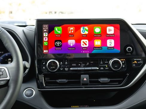 New 2026 Toyota Highlander Limited AWD/4WD image 10