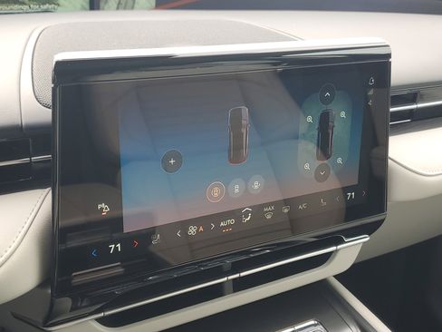 New 2026 Lincoln Nautilus Reserve image 25