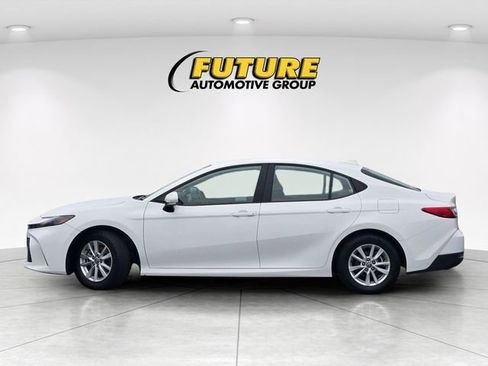 Certified 2025 Toyota Camry LE AWD/4WD image 9