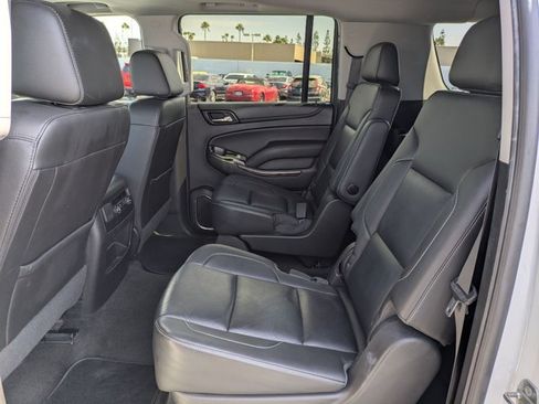 Used 2018 Chevrolet Suburban LT AWD/4WD image 19