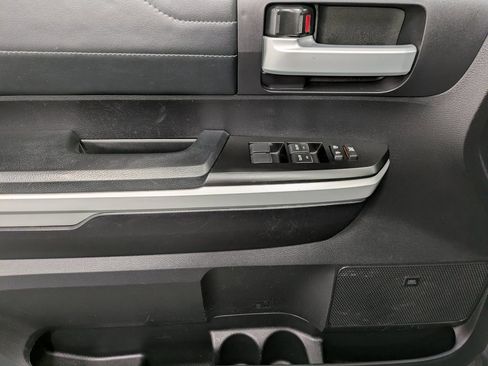 Used 2020 Toyota Tundra Limited image 9