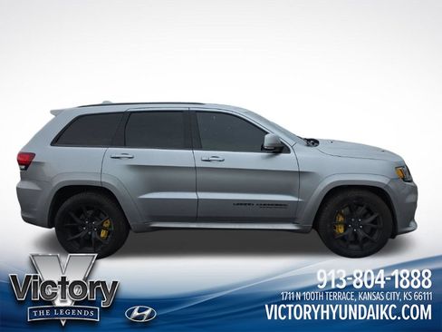 Used 2021 Jeep Grand Cherokee Trackhawk w/ Trailer Tow Group IV AWD/4WD image 4