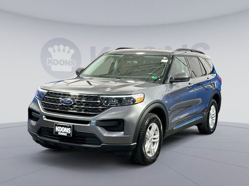 Used 2022 Ford Explorer XLT image 1