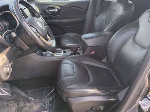 Used 2015 Jeep Cherokee Limited image 15