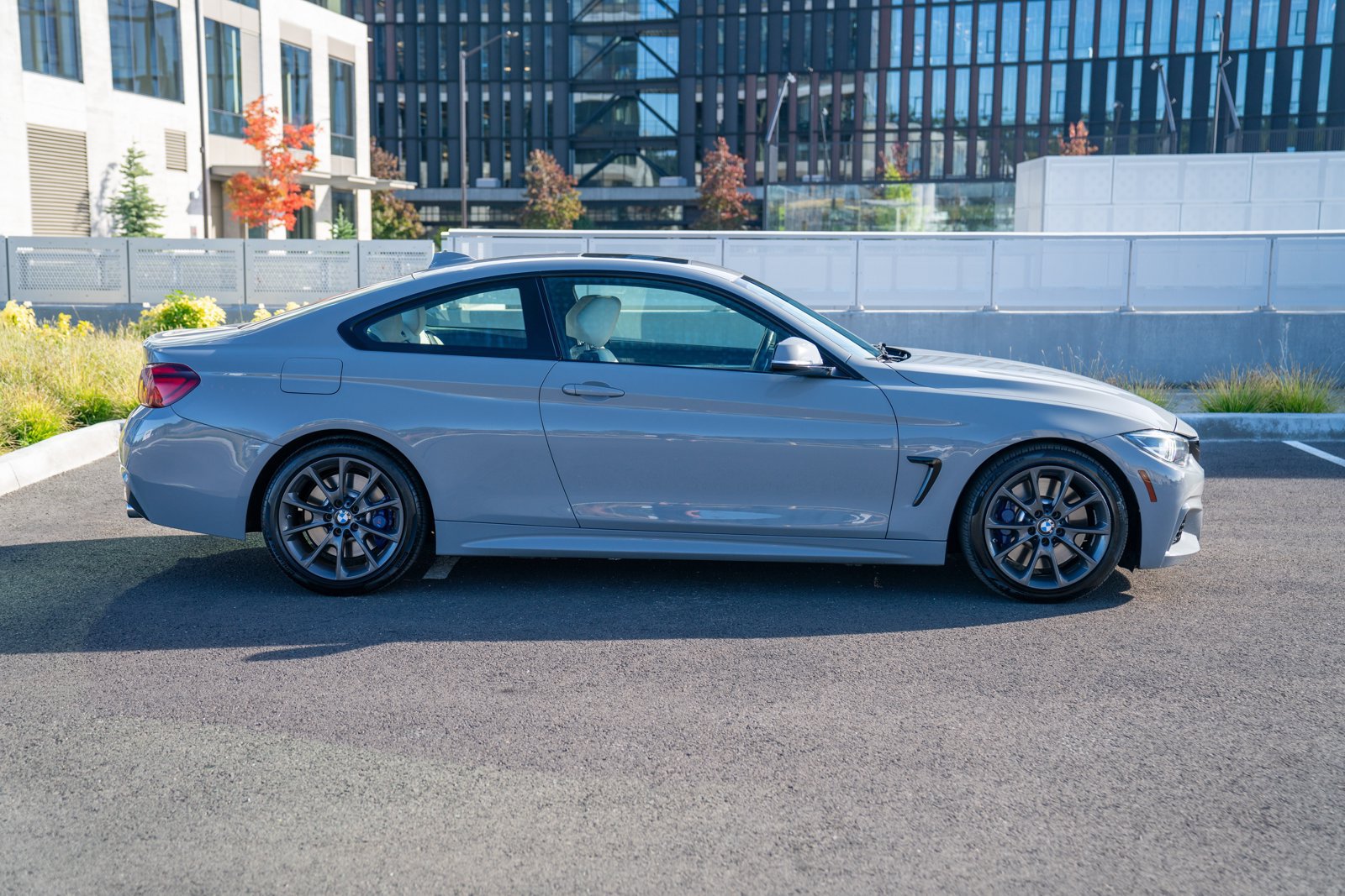 Used 2020 BMW 440i Coupe w/ M Sport Package RWD image 8