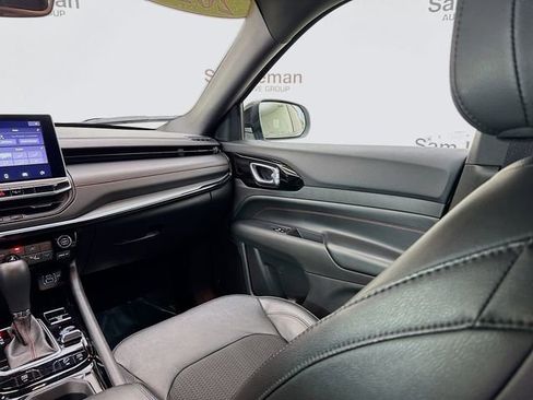 Used 2024 Jeep Compass Trailhawk image 21