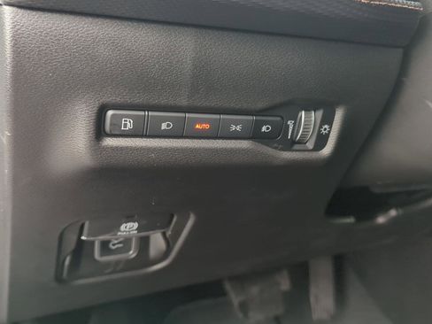 New 2026 Jeep Cherokee Overland image 15