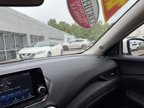 Used 2025 Nissan Sentra S FWD image 24