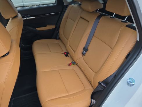 New 2026 Kia Seltos EX image 16