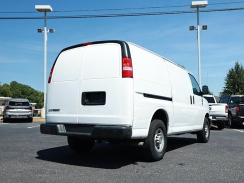 Used 2021 Chevrolet Express 2500 w/ Driver Convenience Package RWD image 7