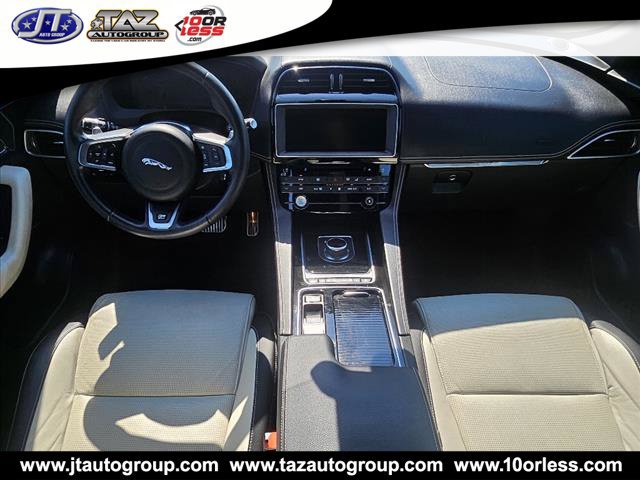 Used 2018 Jaguar F-PACE R-Sport AWD/4WD image 6