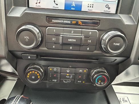 Used 2018 Ford F150 XLT w/ Equipment Group 302A Luxury AWD/4WD image 26