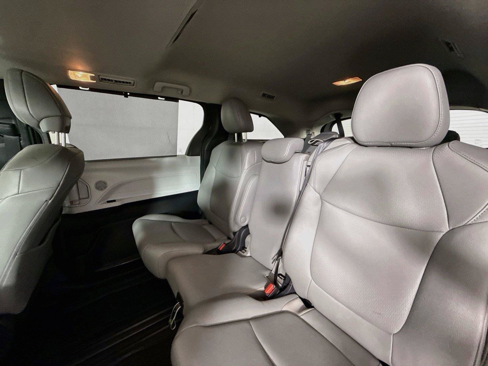 Certified 2026 Toyota Sienna XLE FWD image 31