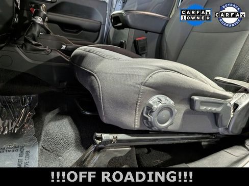 Used 2022 Jeep Gladiator Overland w/ Trailer Tow Package image 15