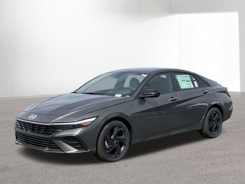 New 2026 Hyundai Elantra Sport FWD image 11