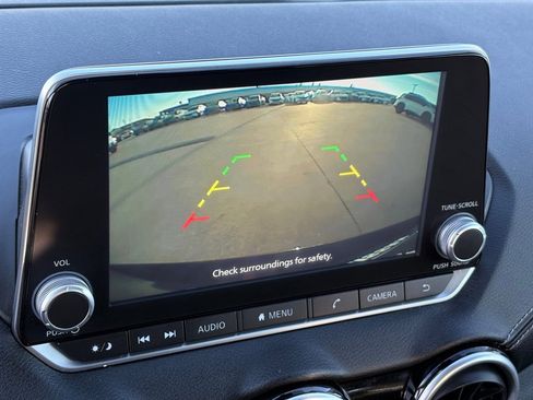 Certified 2025 Nissan Sentra SV image 24