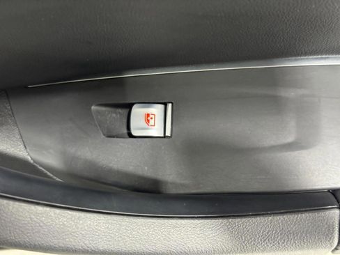 Certified 2023 BMW X3 xDrive30i w/ Premium Package image 23