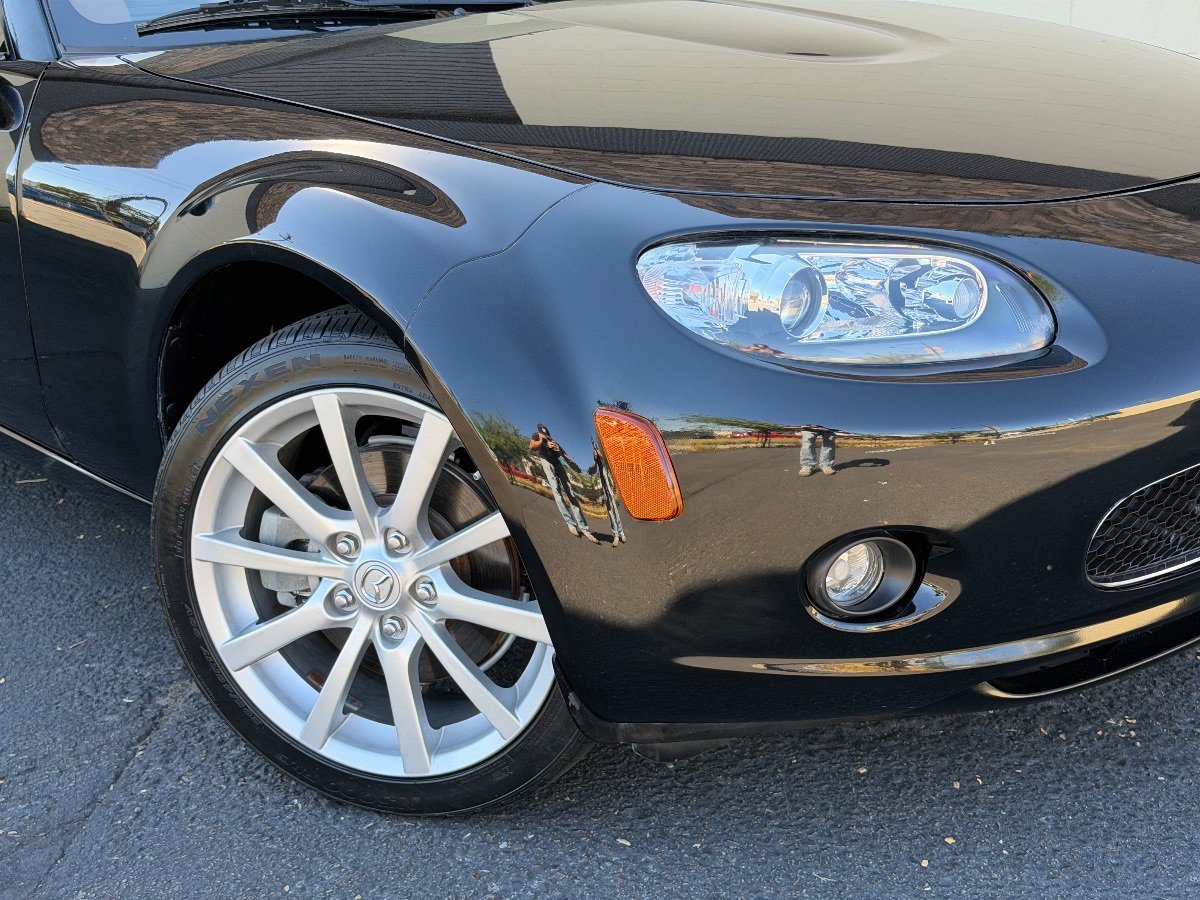 Used 2008 MAZDA MX-5 Miata Grand Touring w/ Premium Pkg RWD image 3