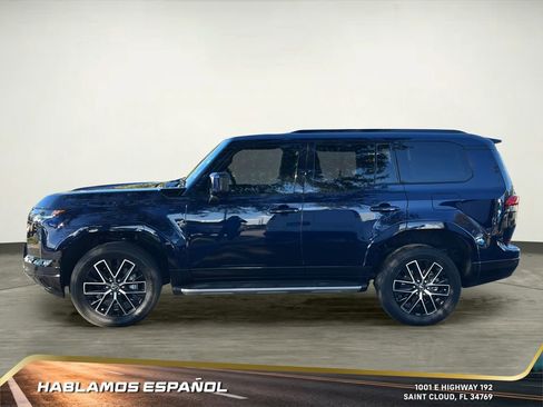 Used 2025 Lexus GX 550 550 Premium+ image 3