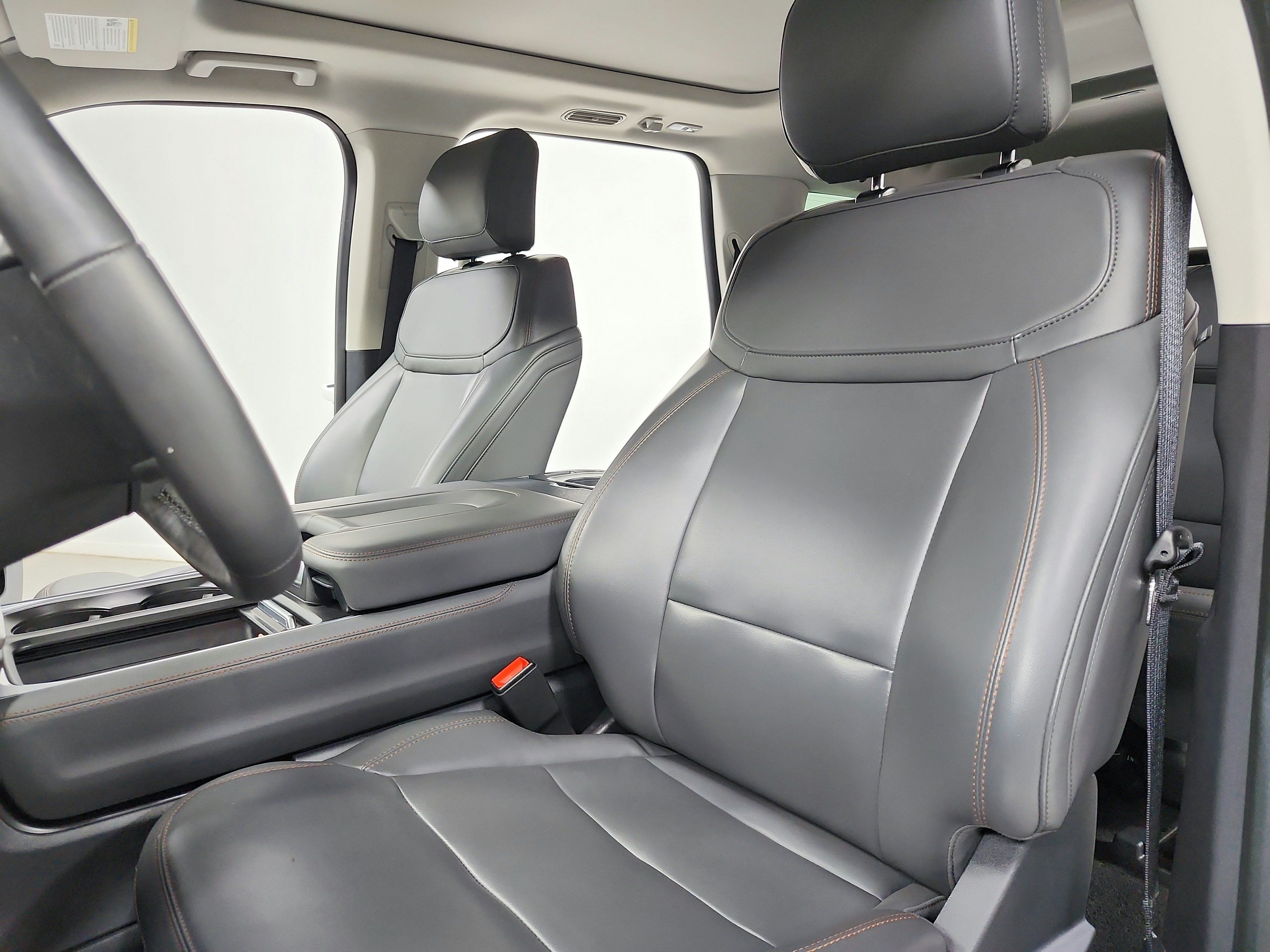 Used 2025 Ford Expedition Active AWD/4WD image 20
