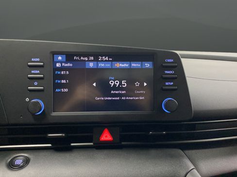 New 2026 Hyundai Elantra SEL Sport FWD image 15