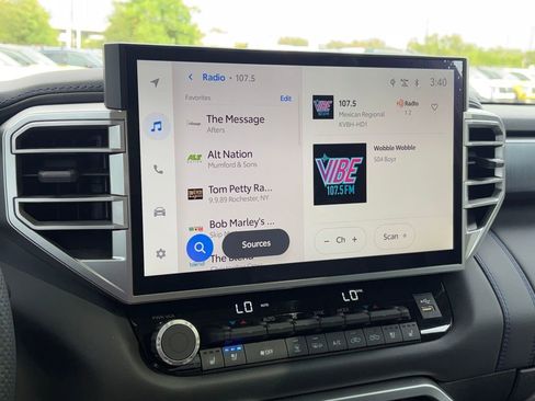 Used 2025 Toyota Tundra Platinum AWD/4WD image 17